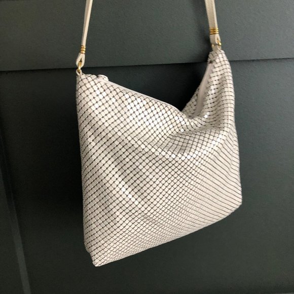 Vintage Whitting and Davis Mesh White Purse - Picture 4 of 5